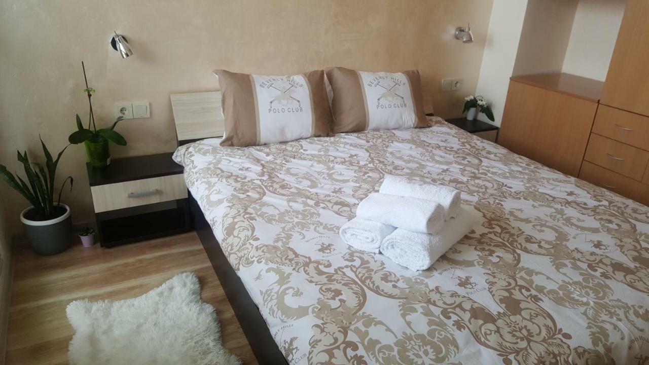 Malavi University Apartment Ruse! Comfort&Clean! Exterior foto