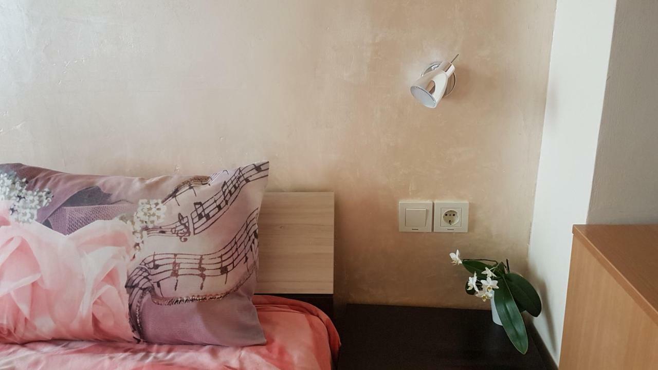 Malavi University Apartment Ruse! Comfort&Clean! Exterior foto